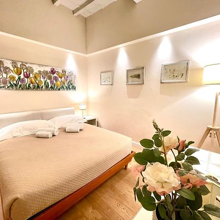 Cozy Santa Maria Novella Uffizi Duomo 2Beds-2Baths Apartment Флоренция Екстериор снимка