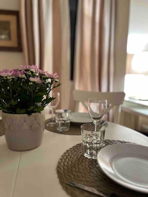 Cozy Santa Maria Novella Uffizi Duomo 2Beds-2Baths Apartment Флоренция Екстериор снимка