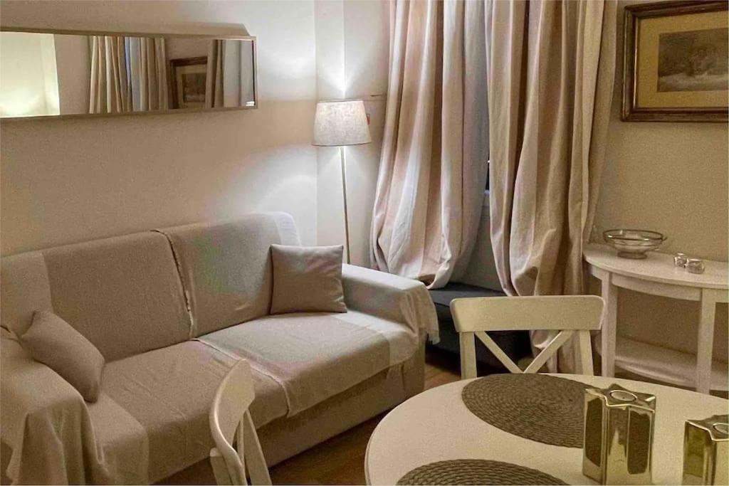 Cozy Santa Maria Novella Uffizi Duomo 2Beds-2Baths Apartment Флоренция Екстериор снимка