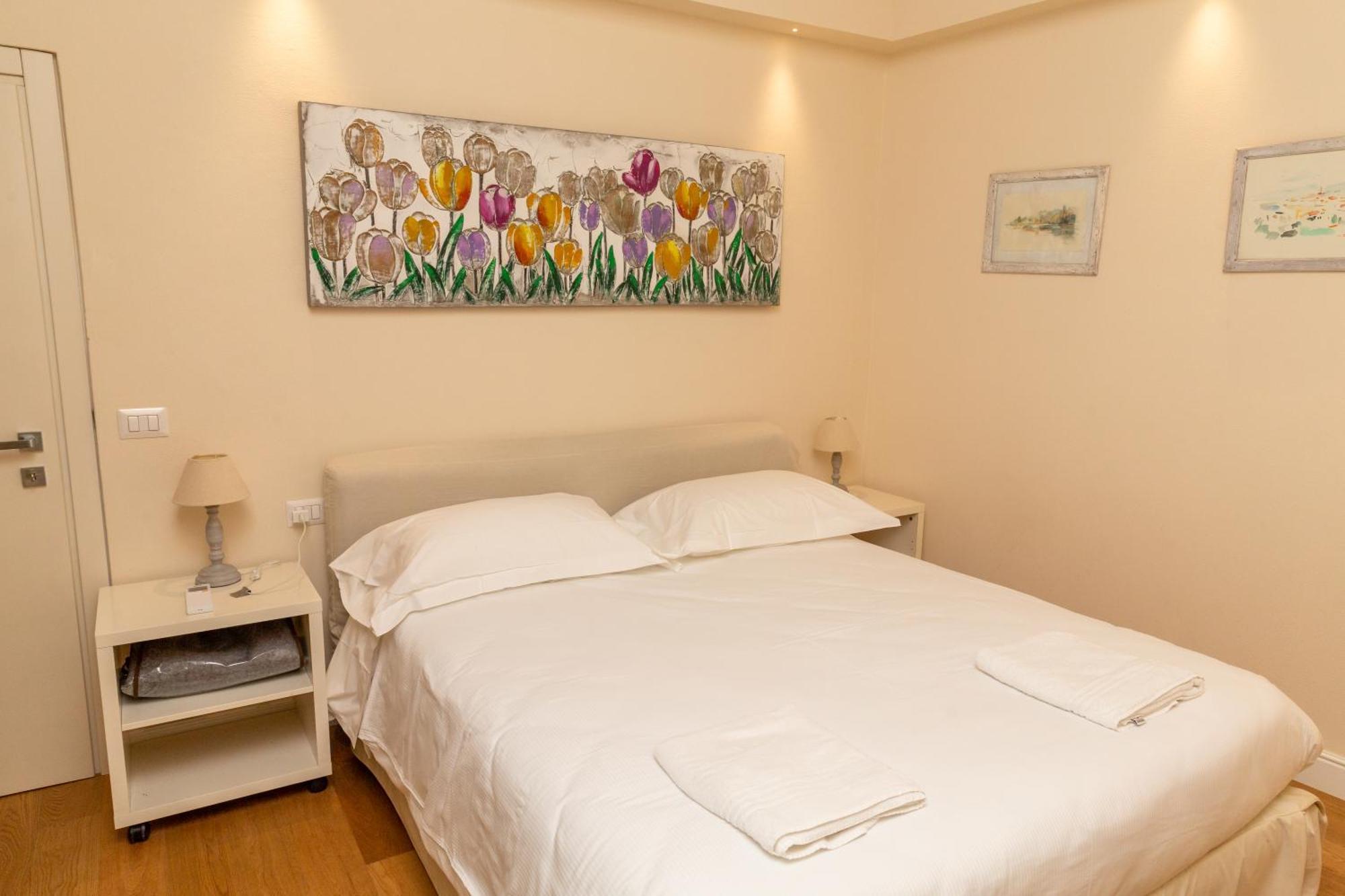 Cozy Santa Maria Novella Uffizi Duomo 2Beds-2Baths Apartment Флоренция Екстериор снимка