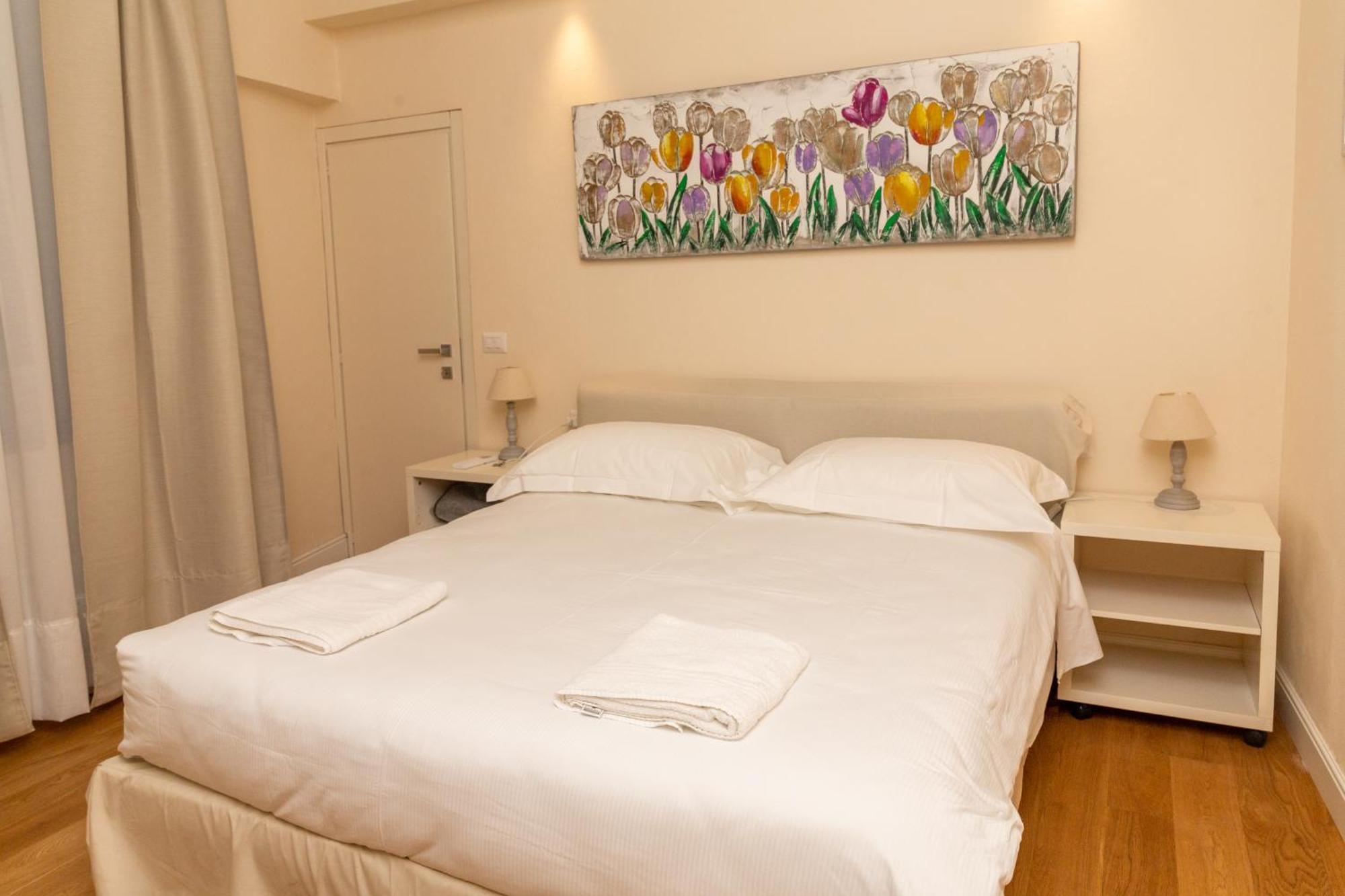 Cozy Santa Maria Novella Uffizi Duomo 2Beds-2Baths Apartment Флоренция Екстериор снимка