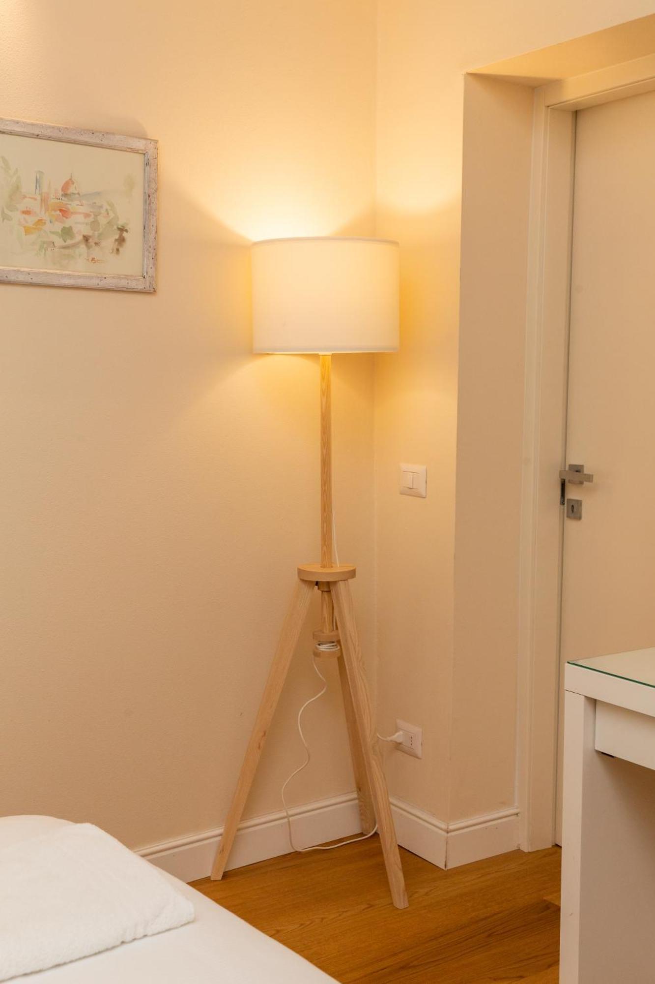 Cozy Santa Maria Novella Uffizi Duomo 2Beds-2Baths Apartment Флоренция Екстериор снимка