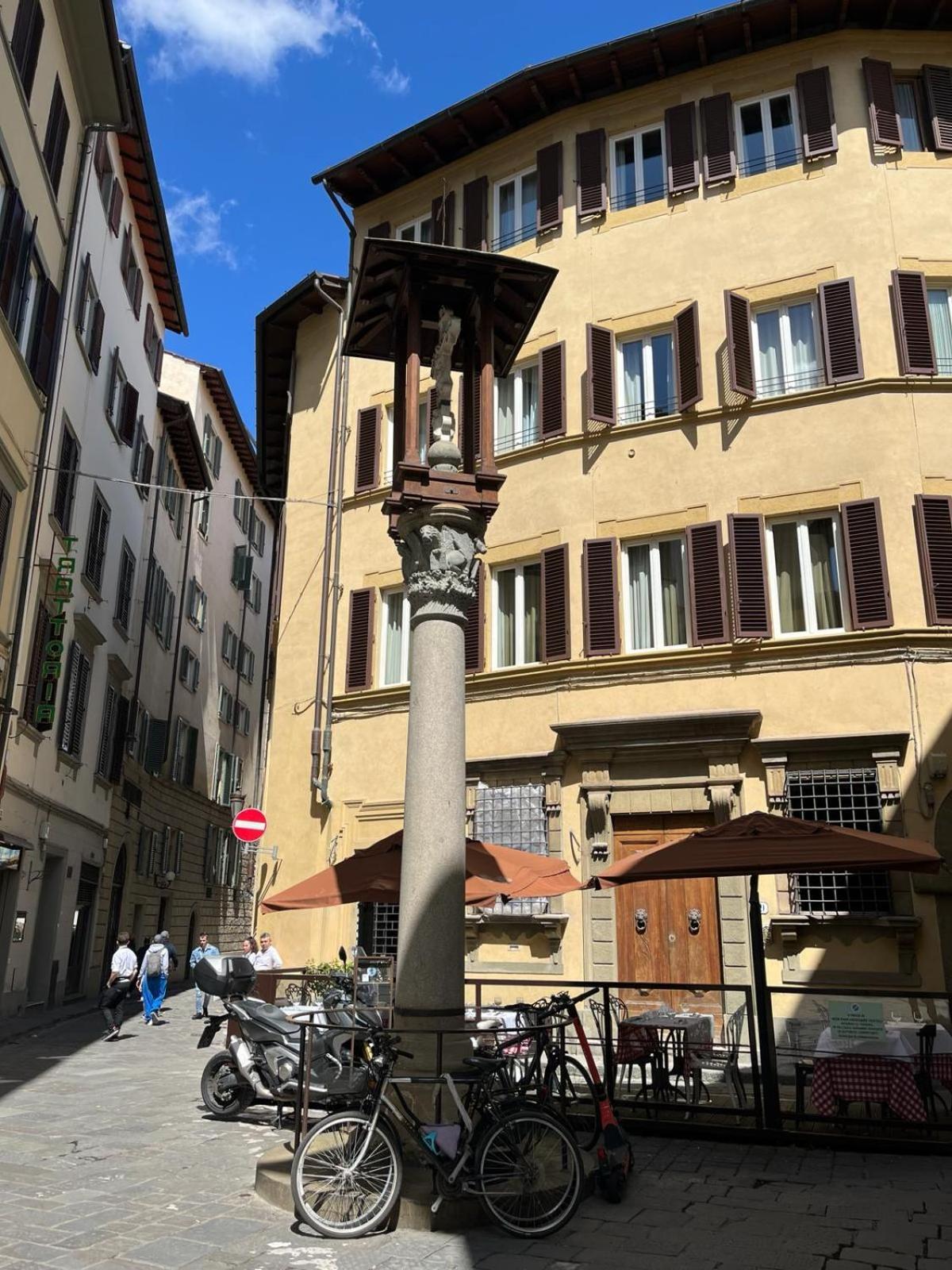 Cozy Santa Maria Novella Uffizi Duomo 2Beds-2Baths Apartment Флоренция Екстериор снимка